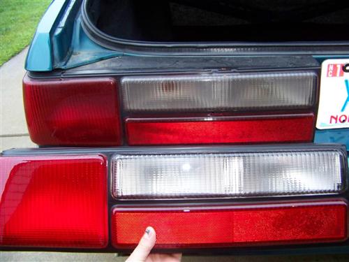 Mustang LX Tail Light Assembly Kit (87-93)