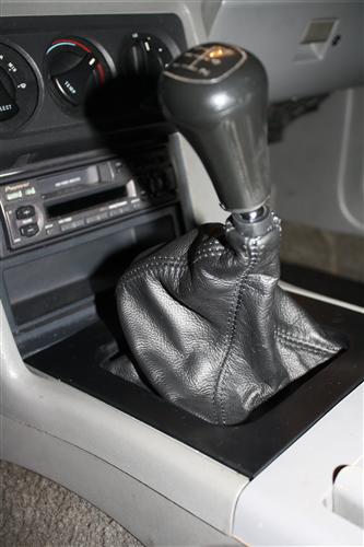 Mustang Leather Shifter Boot & Bezel Kit (87-93)